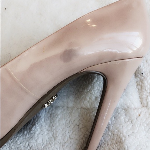 Nude Vera Wang platform heels size 7.5 - Picture 8 of 8